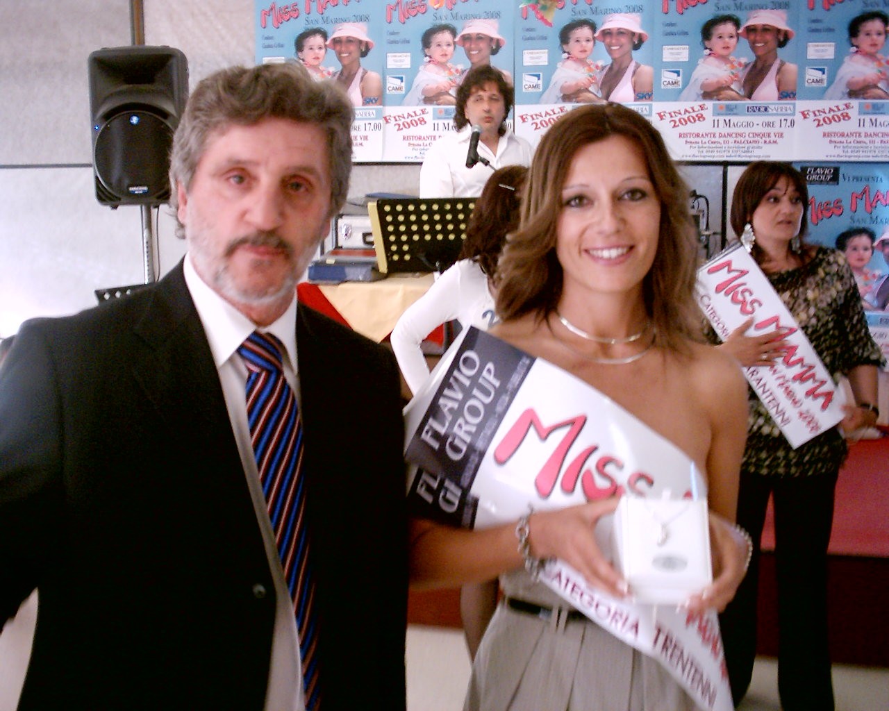  - Miss Mamma San Marino 2008 premiata da Flavio Albertini